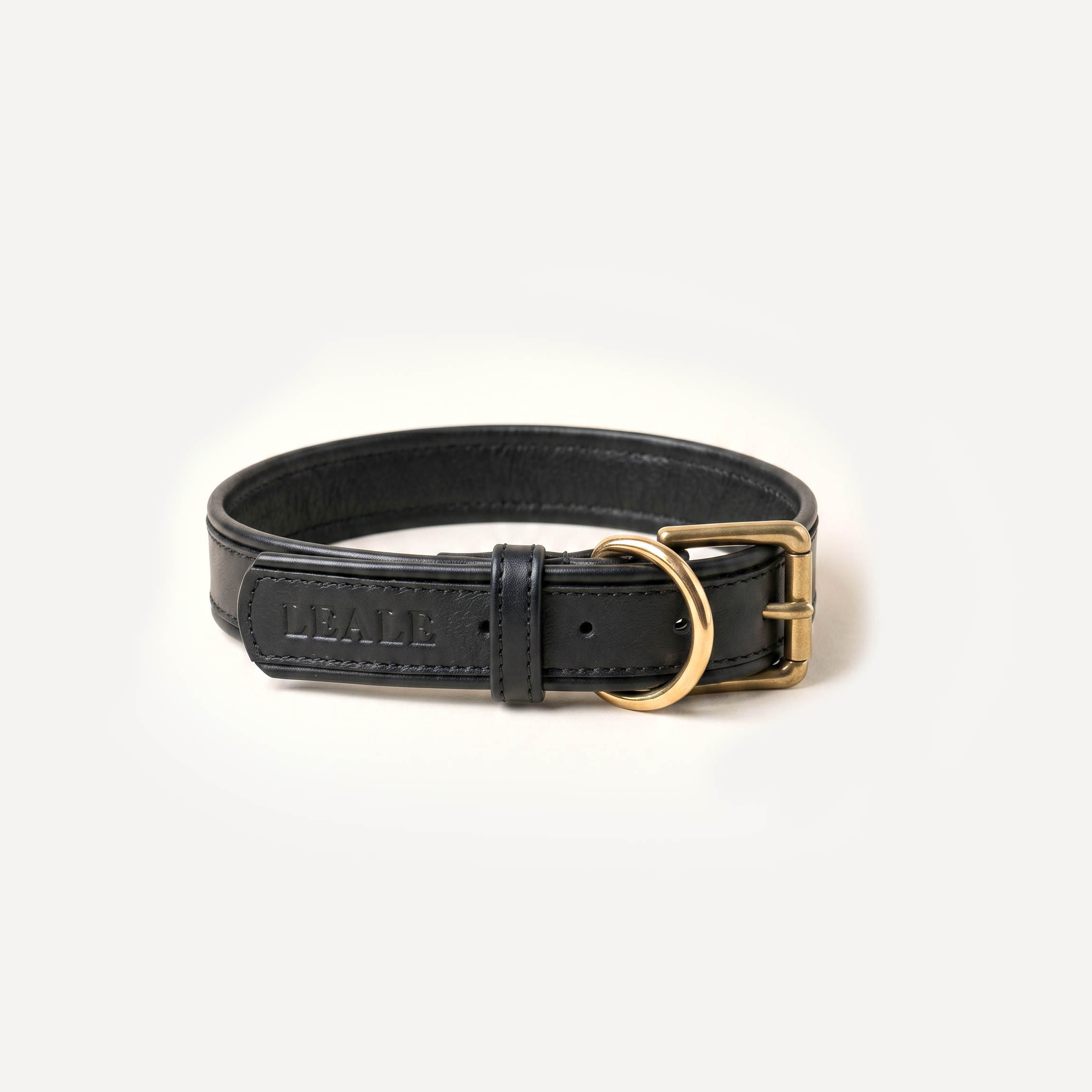 Signature Leather Collar in Black